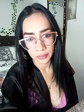 Snapshot of YaraDuartee chatting on February 2026 01:46:01 AM YaraDuartee online show from February 2026 01:46:01 AM