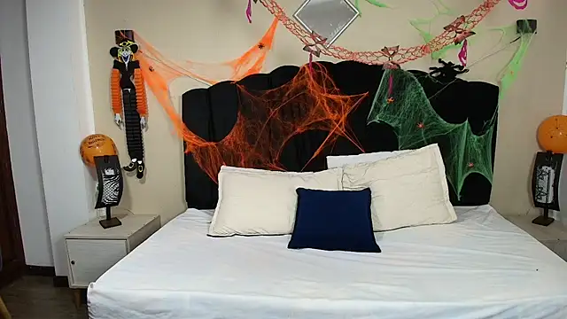 Snapshot of GabySweett_ chatting on October 2025 01:40:02 PM GabySweett online show from October 2025 01:40:02 PM