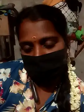 Tamil Hot Sandy online show from October 2025 06:47:02 PM