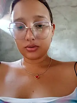 young dairy01 online show from October 2025 12:28:02 PM