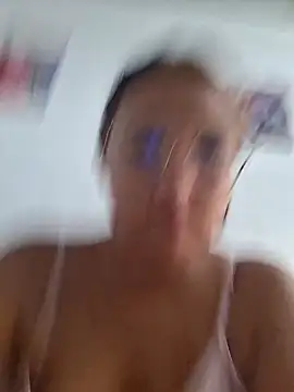 young dairy01 online show from December 2025 11:38:02 AM