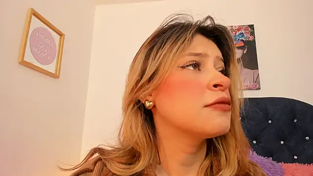 Kyvella Myric online show from November 2025 08:08:01 PM