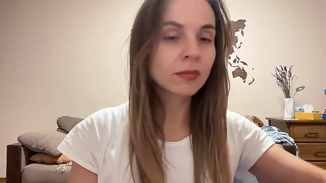 AnnieLove7722 online show from October 2025 11:28:01 AM