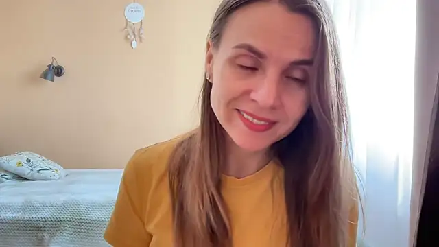 AnnieLove7722 online show from May 2026 07:46:01 AM