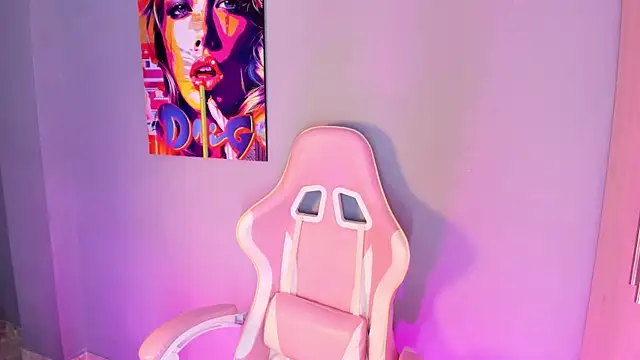 Athenea  fox online show from December 2025 11:52:02 AM