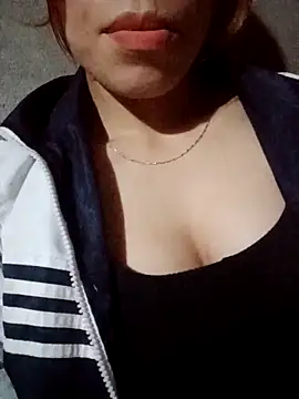 Snapshot of nhinhi-sexy chatting on October 2025 09:45:01 PM nhinhi-sexy online show from October 2025 09:45:01 PM