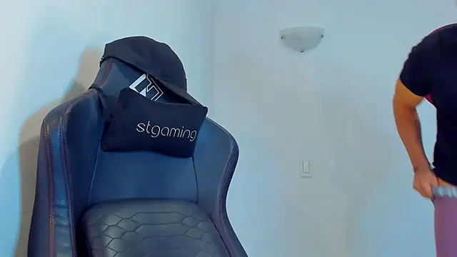 JoshRigby online show from April 2026 06:38:01 PM