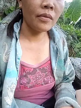 bree-zz online show from May 2026 10:34:02 AM