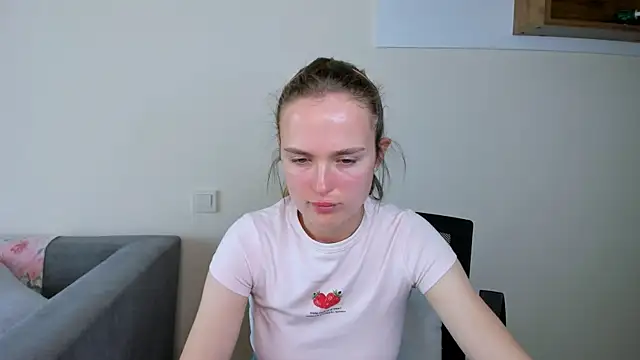 LilMary  online show from April 2026 08:20:01 AM