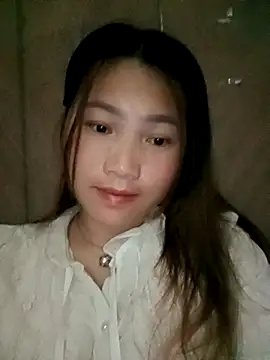 min-xinh online show from November 2025 04:13:02 PM