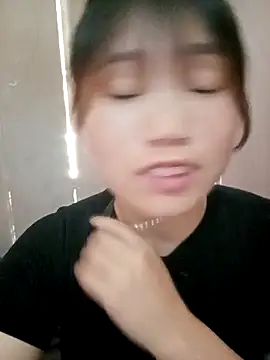 min-xinh online show from February 2026 06:34:01 AM