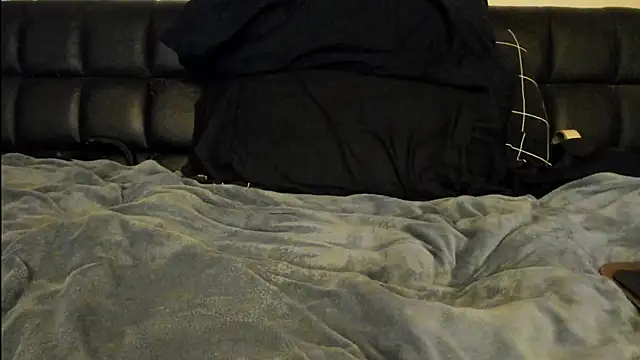 Snapshot of toolmaster2000 chatting on November 2025 05:23:02 AM toolmaster2000 online show from November 2025 05:23:02 AM