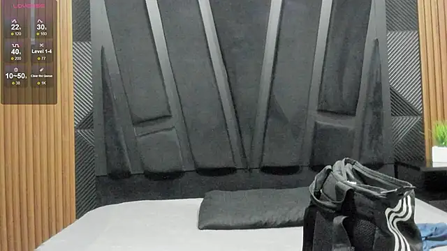 Snapshot of Valka_Ross chatting on October 2025 11:28:02 PM Valka Ross online show from October 2025 11:28:02 PM