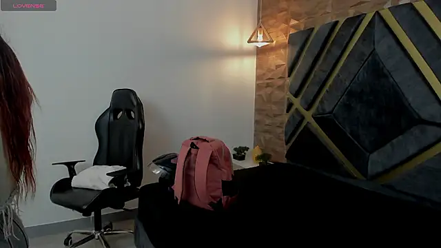 Valka Ross online show from March 2026 05:02:02 AM