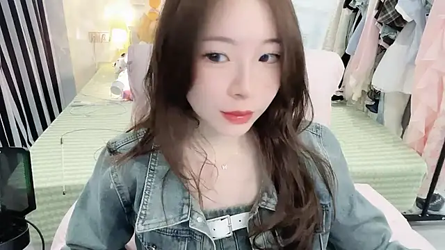 Snapshot of Gardenia-222 chatting on December 2025 01:49:02 PM Gardenia-222 online show from December 2025 01:49:02 PM