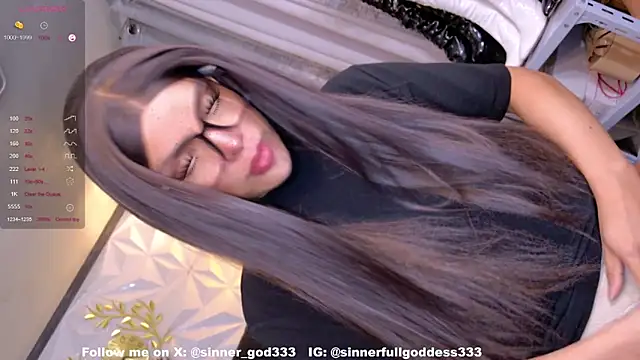 Snapshot of CherryHarper chatting on November 2025 06:33:02 AM CherryHarper online show from November 2025 06:33:02 AM