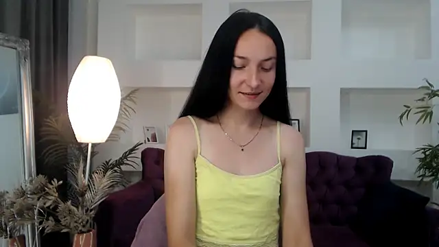 Snapshot of Emilly__Grey chatting on June 2026 05:56:02 PM Emilly Grey online show from June 2026 05:56:02 PM