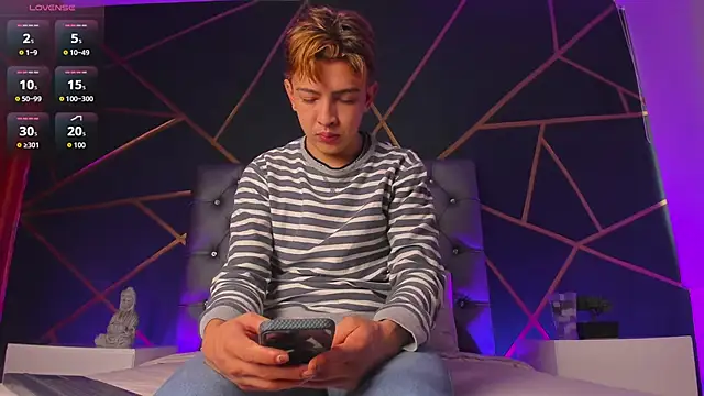 Lian Miller1  online show from February 2026 08:16:02 PM