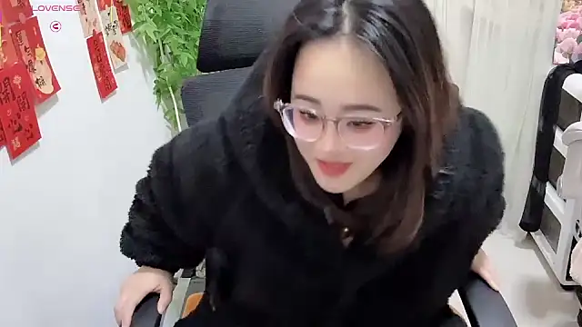 NEWONETO online show from March 2026 07:25:01 PM