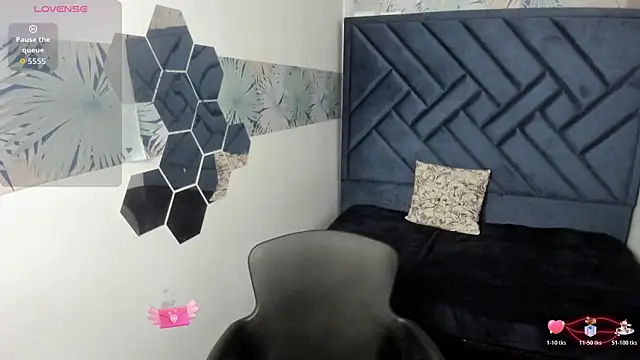 Valery More   online show from January 2026 12:10:02 PM