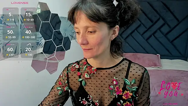 Valery More   online show from July 2026 01:17:02 PM