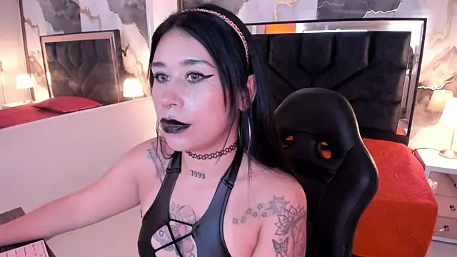 SusanVilla online show from May 2026 08:03:02 PM