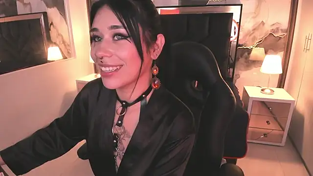 SusanVilla online show from May 2026 07:53:02 PM