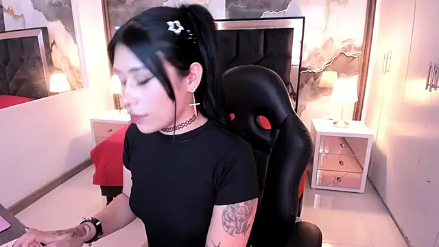 SusanVilla online show from May 2026 07:42:01 PM