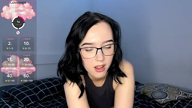 Snapshot of KayaNorth chatting on October 2025 08:07:01 PM KayaNorth online show from October 2025 08:07:01 PM