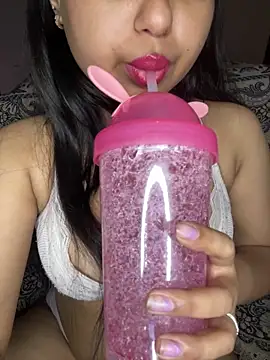 Snapshot of soniyaverma00 chatting on April 2026 09:19:01 PM soniyaverma00 online show from April 2026 09:19:01 PM