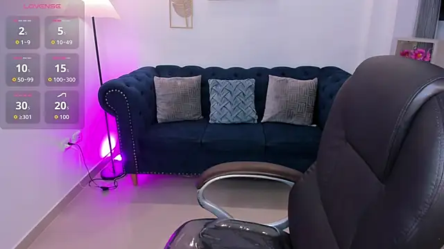 zharaa fox online show from May 2026 01:01:01 AM