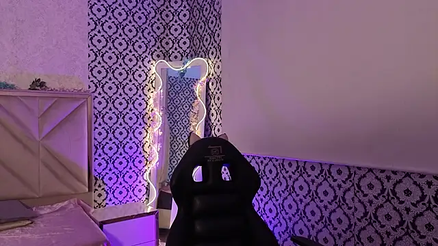 Ixchel tay online show from February 2026 03:34:02 AM