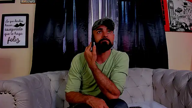 Snapshot of Kael_Bronte chatting on October 2025 06:42:02 PM Kael Bronte online show from October 2025 06:42:02 PM