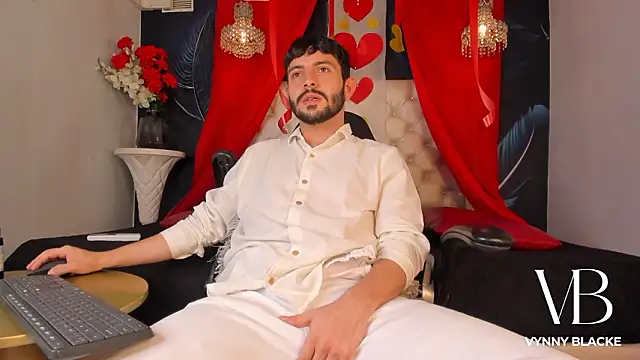 VynnyBlacke  online show from February 2026 07:51:01 AM