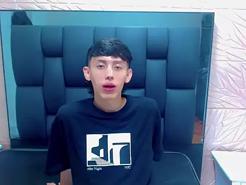 thaigo twink38 online show from December 2025 07:15:02 AM