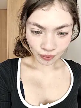 valentine warm online show from February 2026 06:59:02 PM