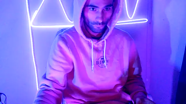 highinhtxx online show from November 2025 08:22:02 AM