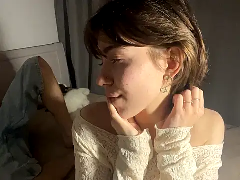 Sexy frie online show from October 2025 06:50:01 PM