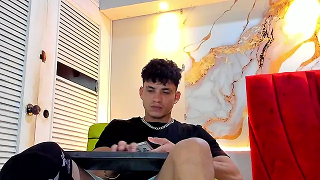 daniscot online show from November 2025 03:50:01 AM