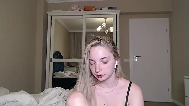 Snapshot of jessicahbelle chatting on October 2025 11:09:01 PM jessicahbelle online show from October 2025 11:09:01 PM