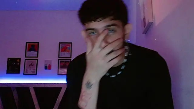 Snapshot of Sebasxxl12 chatting on November 2025 11:26:01 PM Sebasxxl12 online show from November 2025 11:26:01 PM