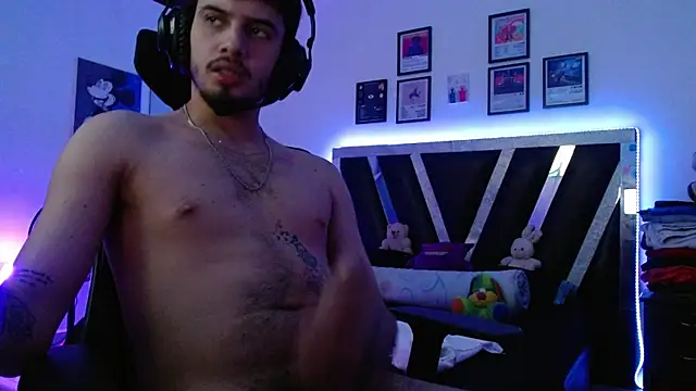 Snapshot of Sebasxxl12 chatting on December 2025 10:30:01 AM Sebasxxl12 online show from December 2025 10:30:01 AM