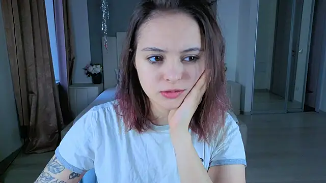  EVA GREEN online show from October 2025 12:25:01 PM