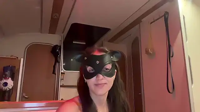 Monk and Mia online show from November 2025 04:24:02 AM