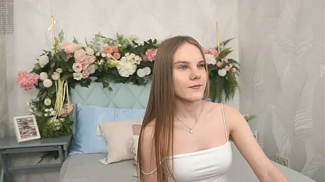 Lili Lohan online show from March 2026 05:02:02 AM