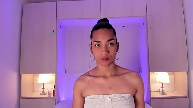 AnahiCollins online show from November 2025 11:35:01 AM