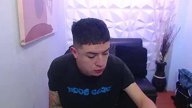 Adam Blaze online show from September 2025 04:23:02 PM