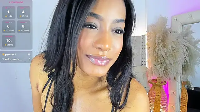 Snapshot of mia_juicy_ chatting on September 2025 08:25:02 PM mia juicy online show from September 2025 08:25:02 PM