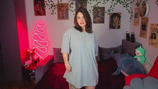 Snapshot of kira_kick chatting on November 2025 05:13:01 PM kira kick online show from November 2025 05:13:01 PM