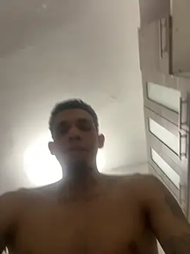 Snapshot of Valentino-elTuyo chatting on July 2026 12:01:01 AM Valentino-elTuyo online show from July 2026 12:01:01 AM